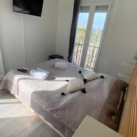 Les Pecheurs Отель